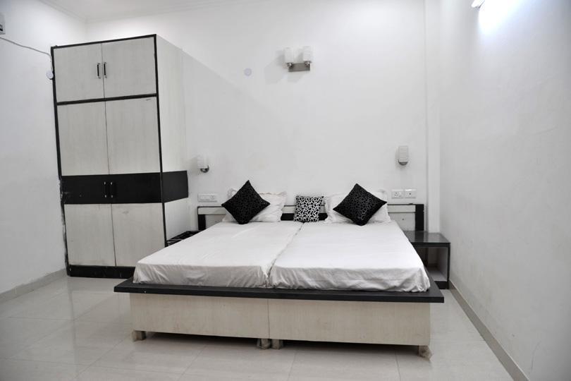 Aura Suites Гургаон Экстерьер фото